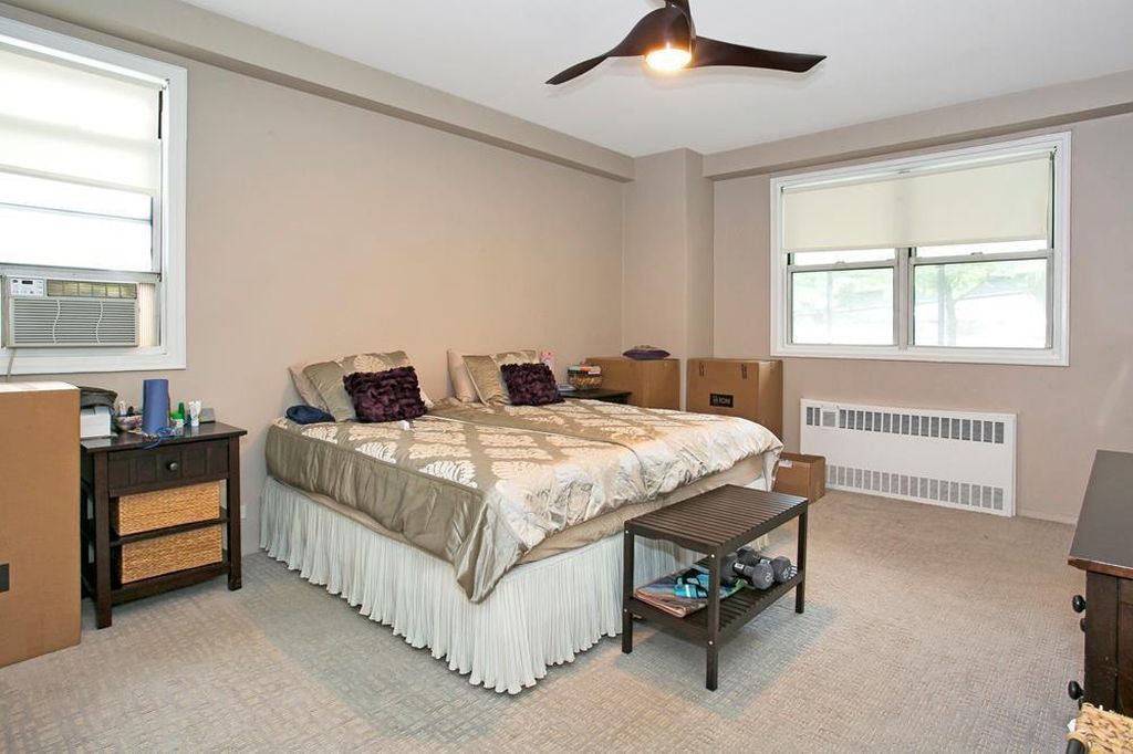 4 Bed 2 Bath Property, New York • 1,700 Sq Ft