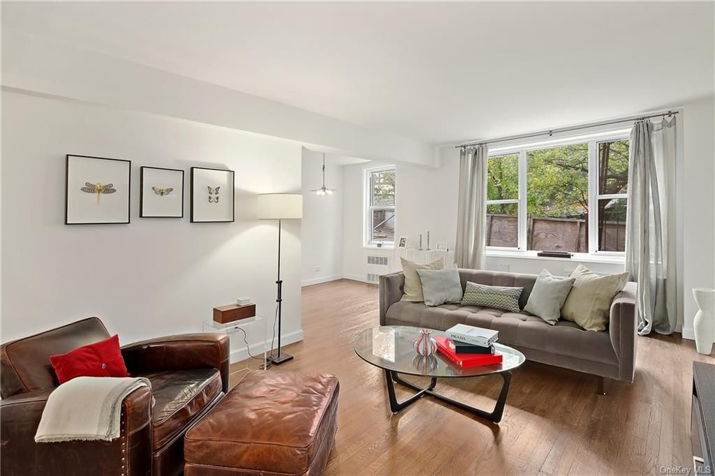 2 Bed 2 Bath Property, New York • 1,150 Sq Ft