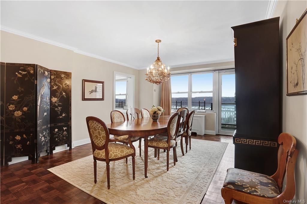 4 Bed 4 Bath Property, New York • 3,000 Sq Ft