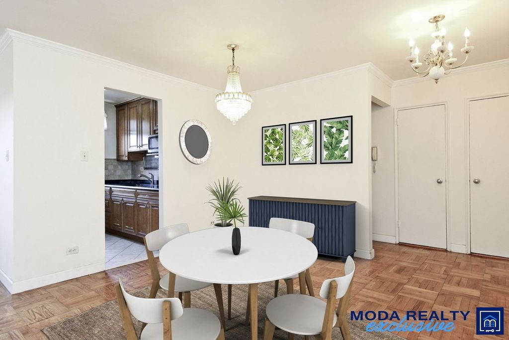 4 Bed 2 Bath Property, New York • 1,600 Sq Ft