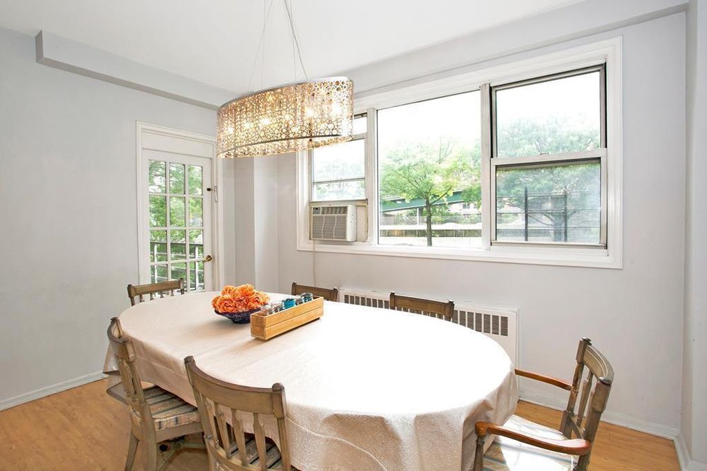 4 Bed 2 Bath Property, New York • 1,700 Sq Ft