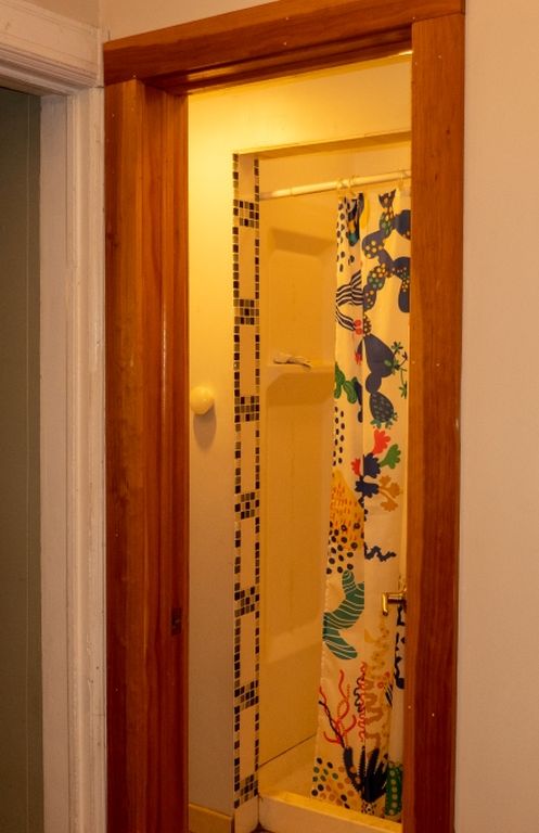 3 Bed 2 Bath Property, New York • 1,700 Sq Ft