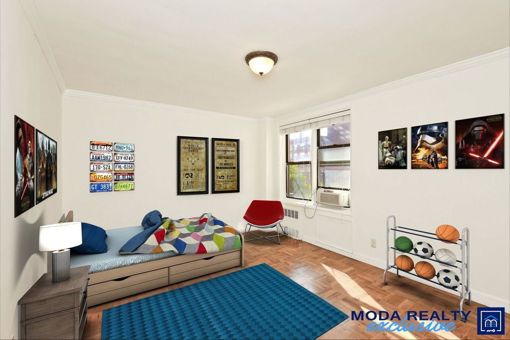 4 Bed 2 Bath Property, New York • 1,600 Sq Ft