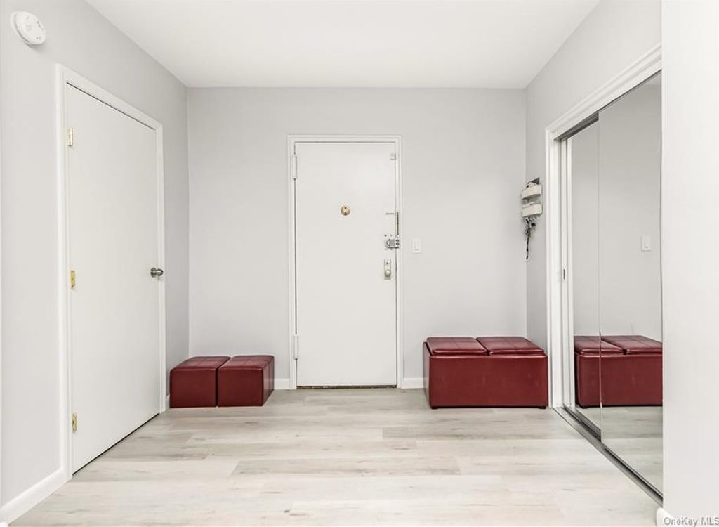 3 Bed 3 Bath Property, New York • 1,850 Sq Ft