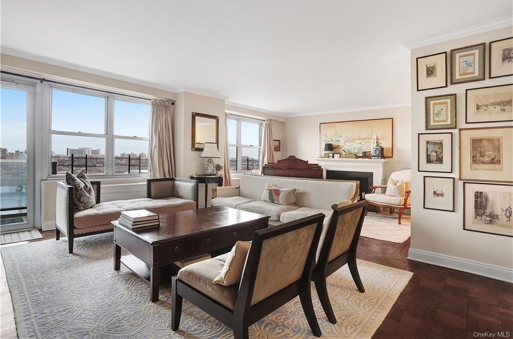 4 Bed 4 Bath Property, New York • 3,000 Sq Ft