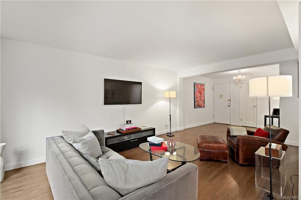 2 Bed 2 Bath Property, New York • 1,150 Sq Ft