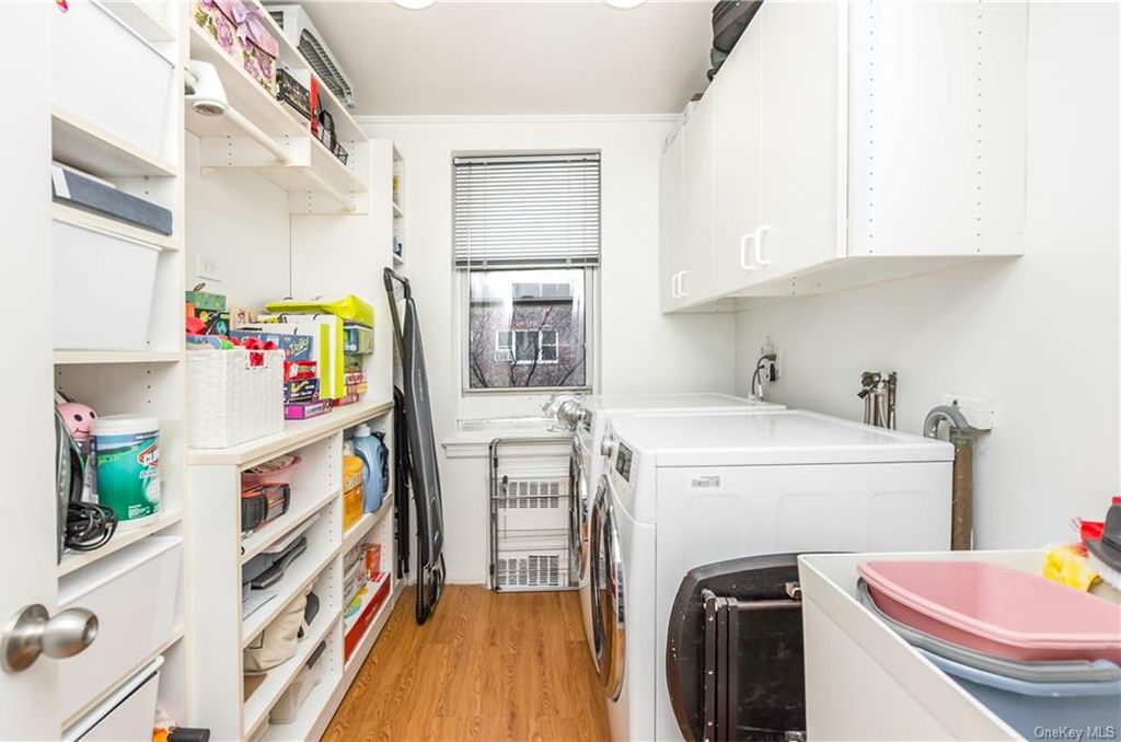 3 Bed 3 Bath Property, New York • 1,850 Sq Ft